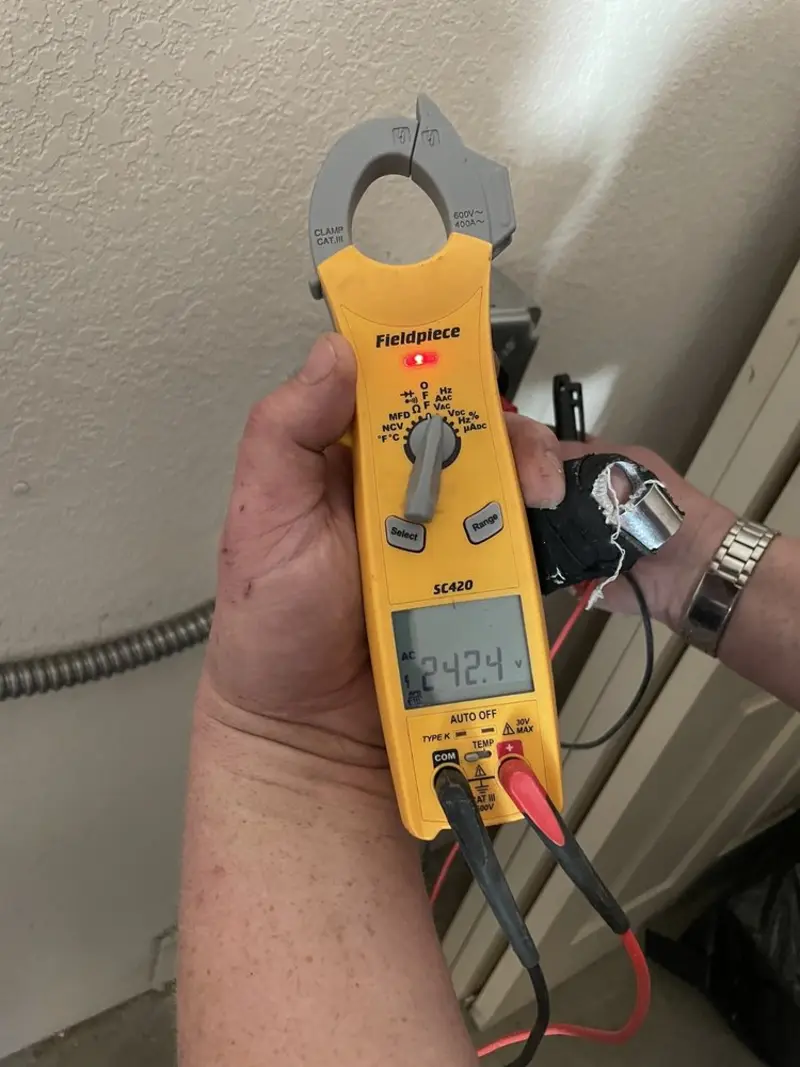 Voltage testing with clamp meter during Generator Installation in Suitland